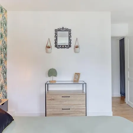 Apartment Le Spacieux Paris La Defense Rueil-Malmaison