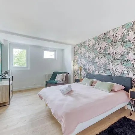 Le Spacieux Paris La Defense Apartment